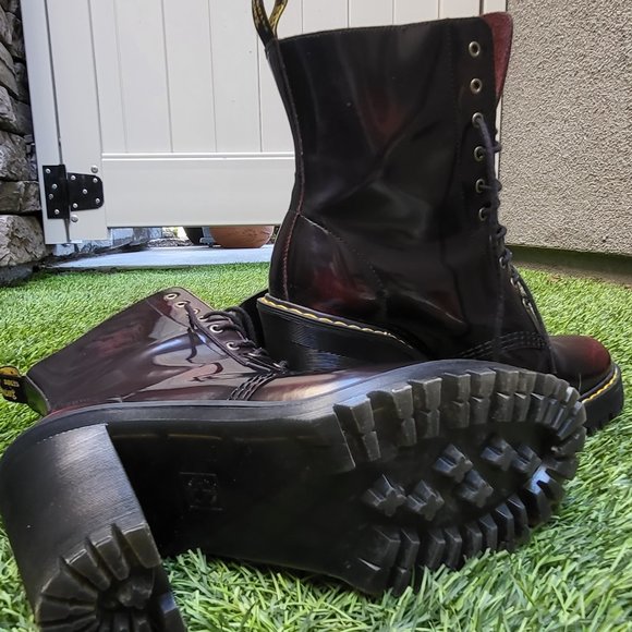 Dr. Martens ( KENDRA ) Size: US 9   UK 7   EU 41 - Picture 7 of 8